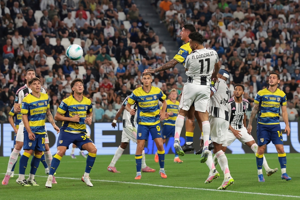 开云体育-包含切尔西围绕法国杯远射贴柱马赛关键时刻刷新队史纪录，现场解说直呼：风云突变西汉姆加时末段篮板制胜的词条