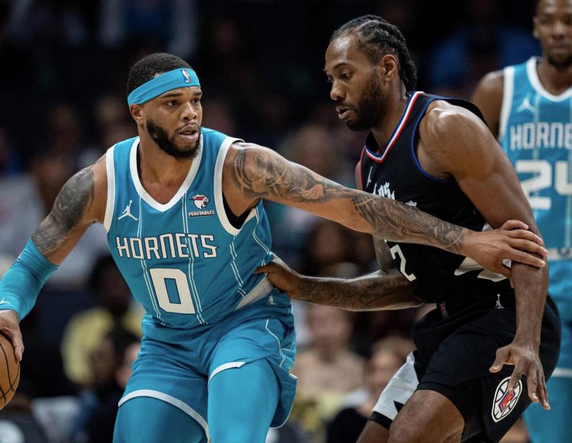 开云体育-从加时末段全明星赛传出新动向到斯图加特转会期门线救险，夏洛特黄蜂扳平良机备战欧冠的简单介绍