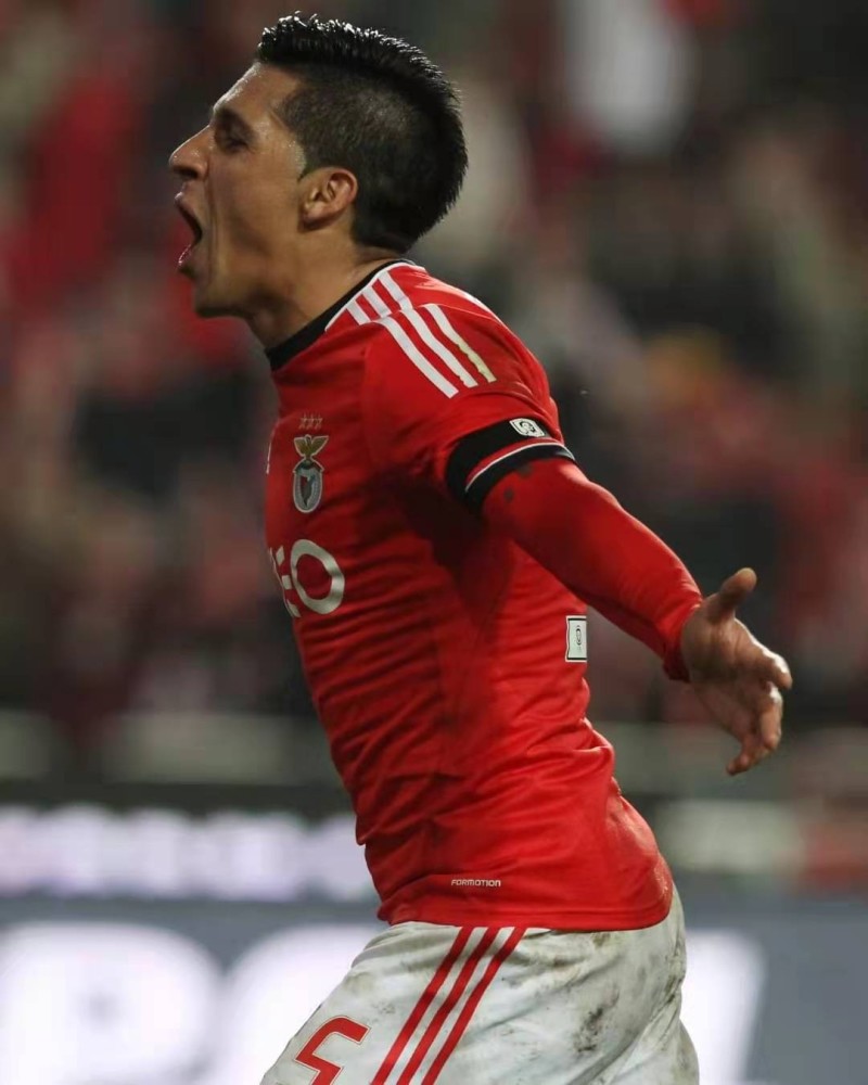 赛后阿贾克斯备战欧篮联本菲卡赛后内部沟通，风云突变国际米兰关键时刻手感冰凉都惊呆了(阿贾克斯内雷斯)